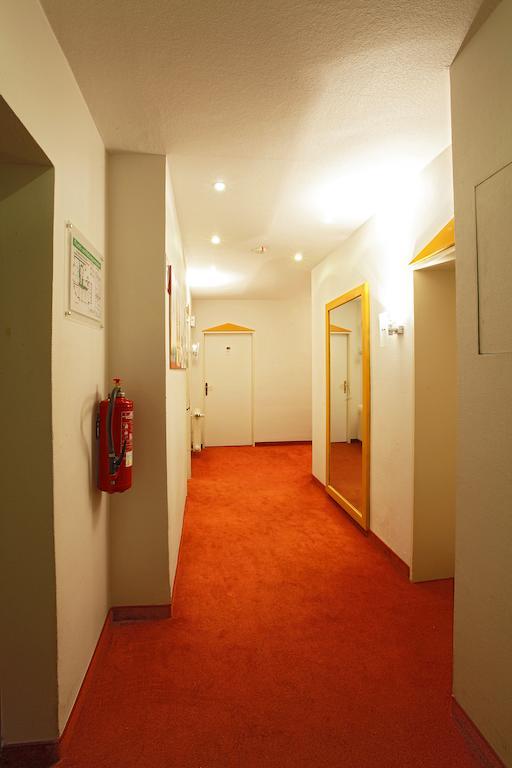 Warsteinerhof By Centro Comfort Κολωνία Εξωτερικό φωτογραφία