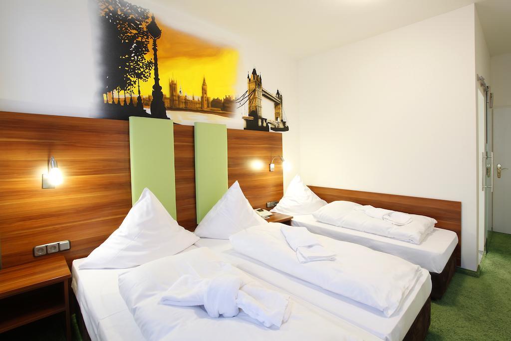 Warsteinerhof By Centro Comfort Κολωνία Δωμάτιο φωτογραφία